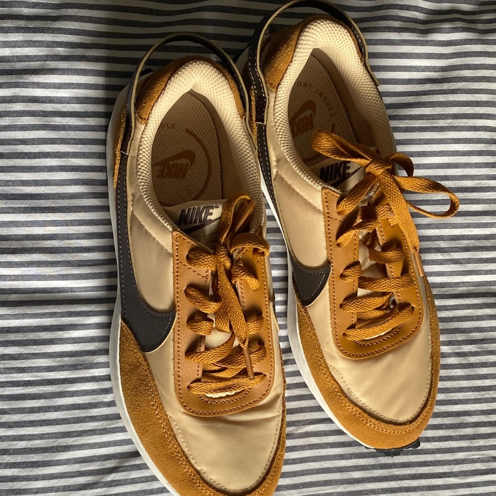 Nike Athletic Shoes in Tan and Black